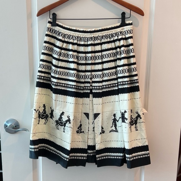 Club Monaco Skirt - Picture 6 of 16
